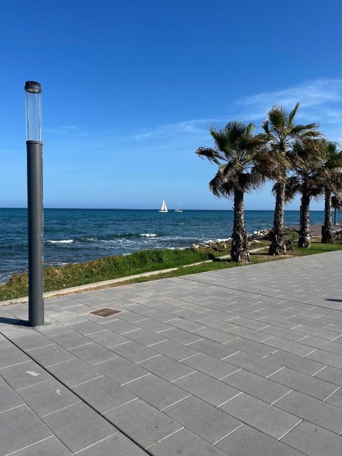 Capitan Friday Studio Torrevieja Exterior photo